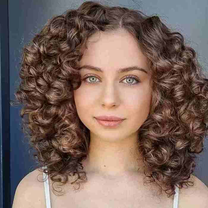 Hairstyles and cuts for naturally curly hair