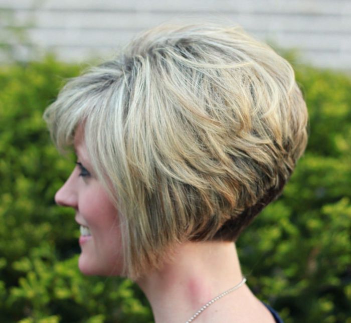 Inverted bob hairstyles for short hair