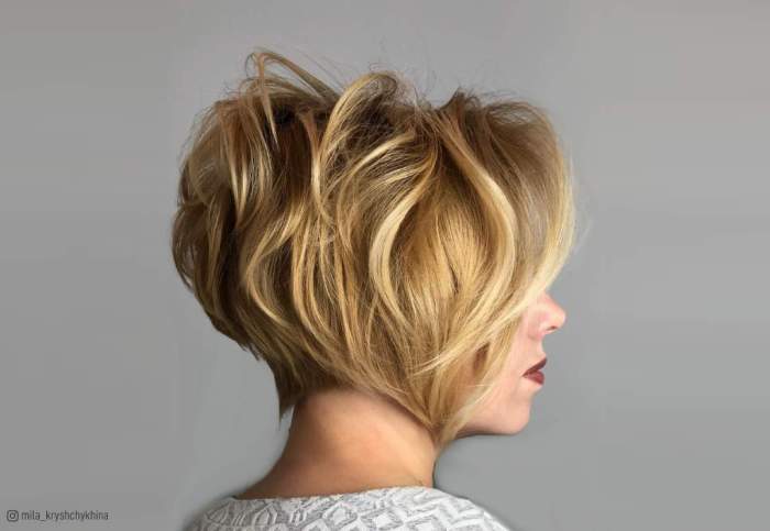 Short hairstyles wavy hair